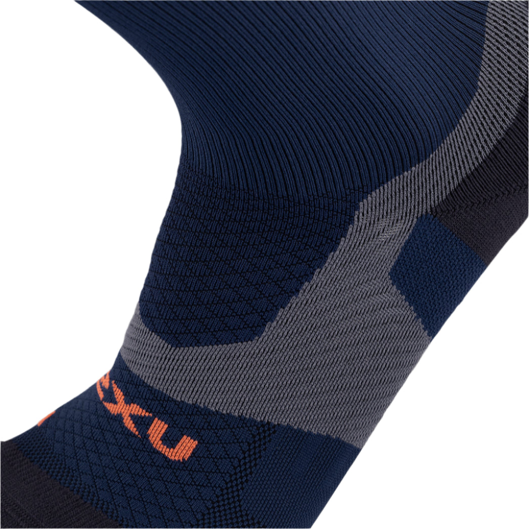 2XU Vectr Light Cushion Crew Socks
