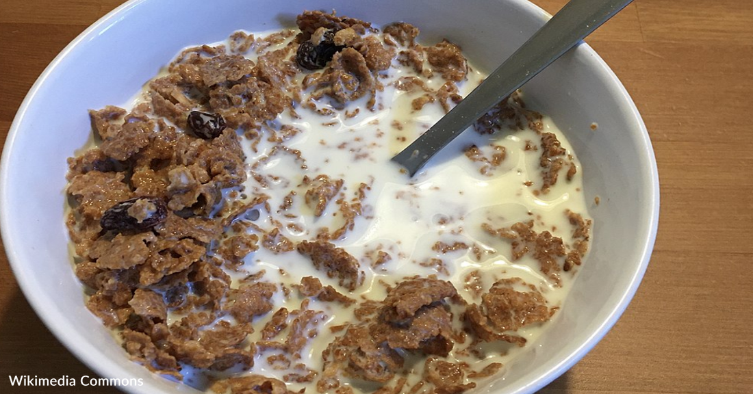 New FDA Report Lists 7 Cereals That No Longer Qualify As "Healthy"