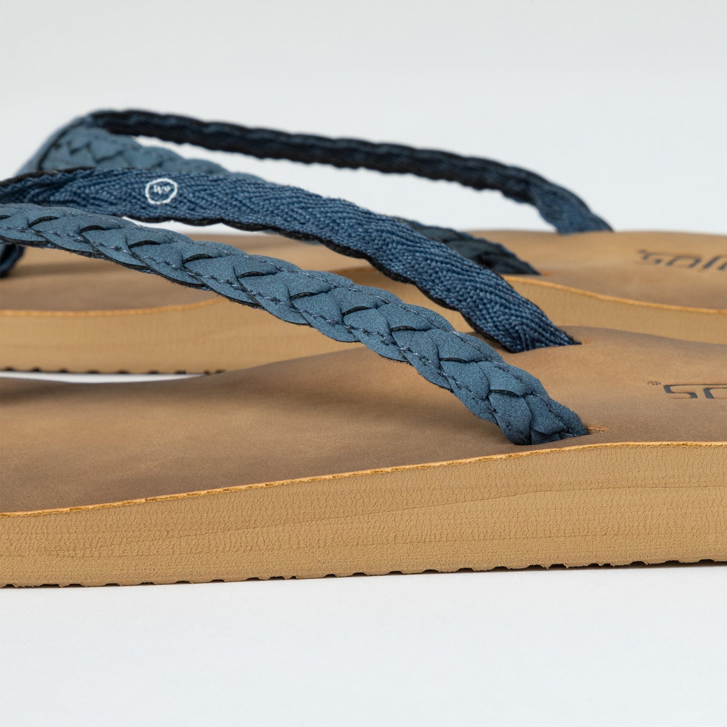 Flojos&reg; Sky Flip Flops