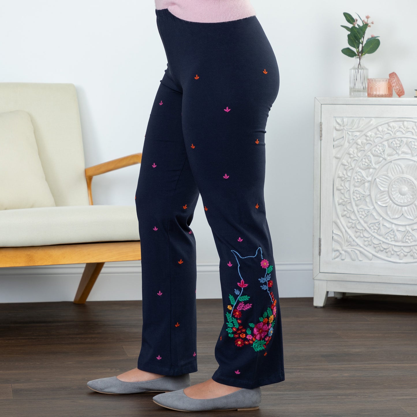 Embroidered Soft Stretch Pants