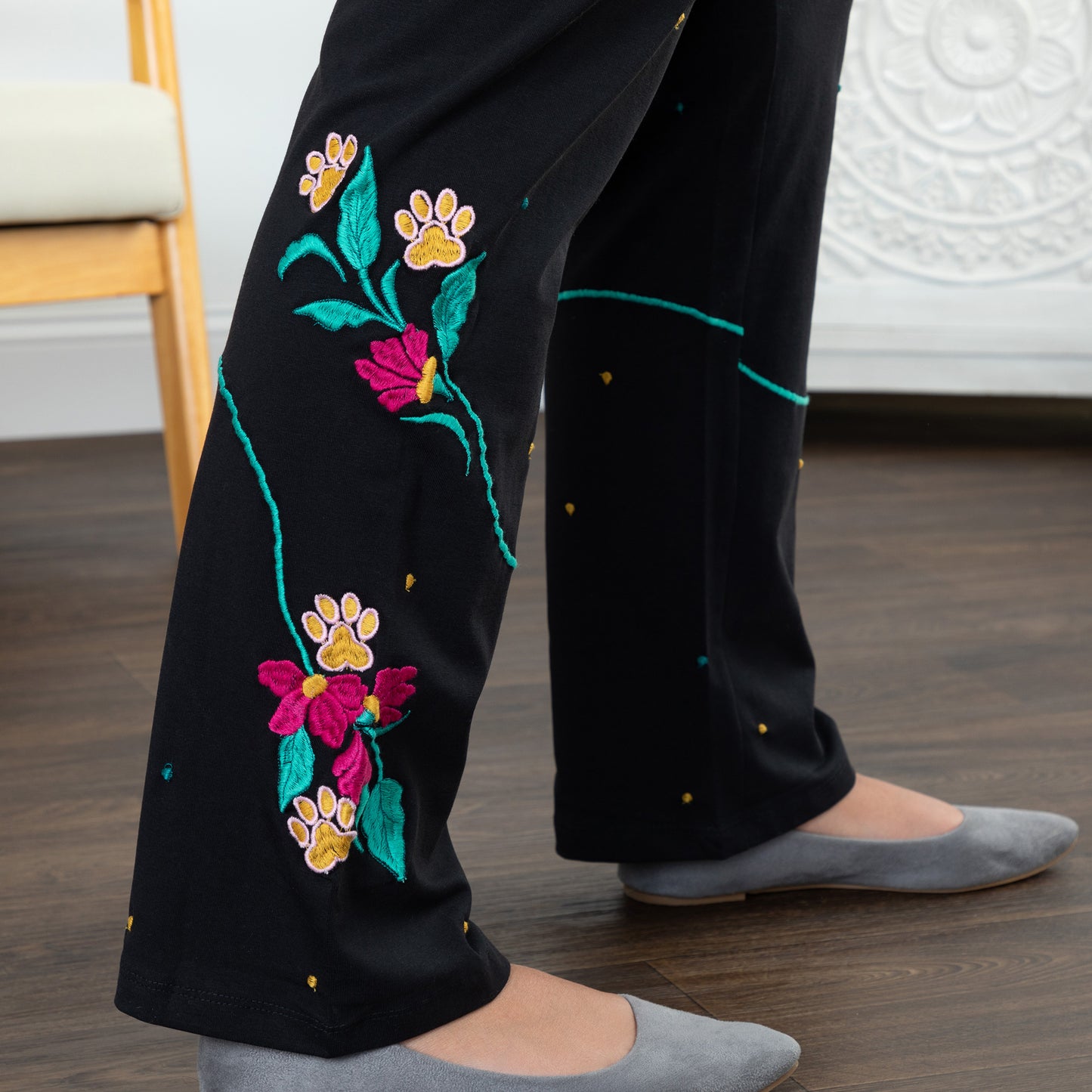 Embroidered Soft Stretch Pants