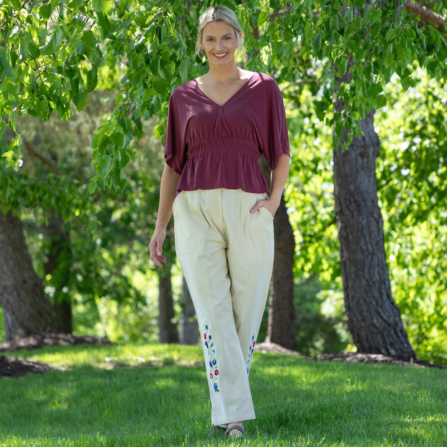 Embroidered Paw & Flower Comfort Waist Pants