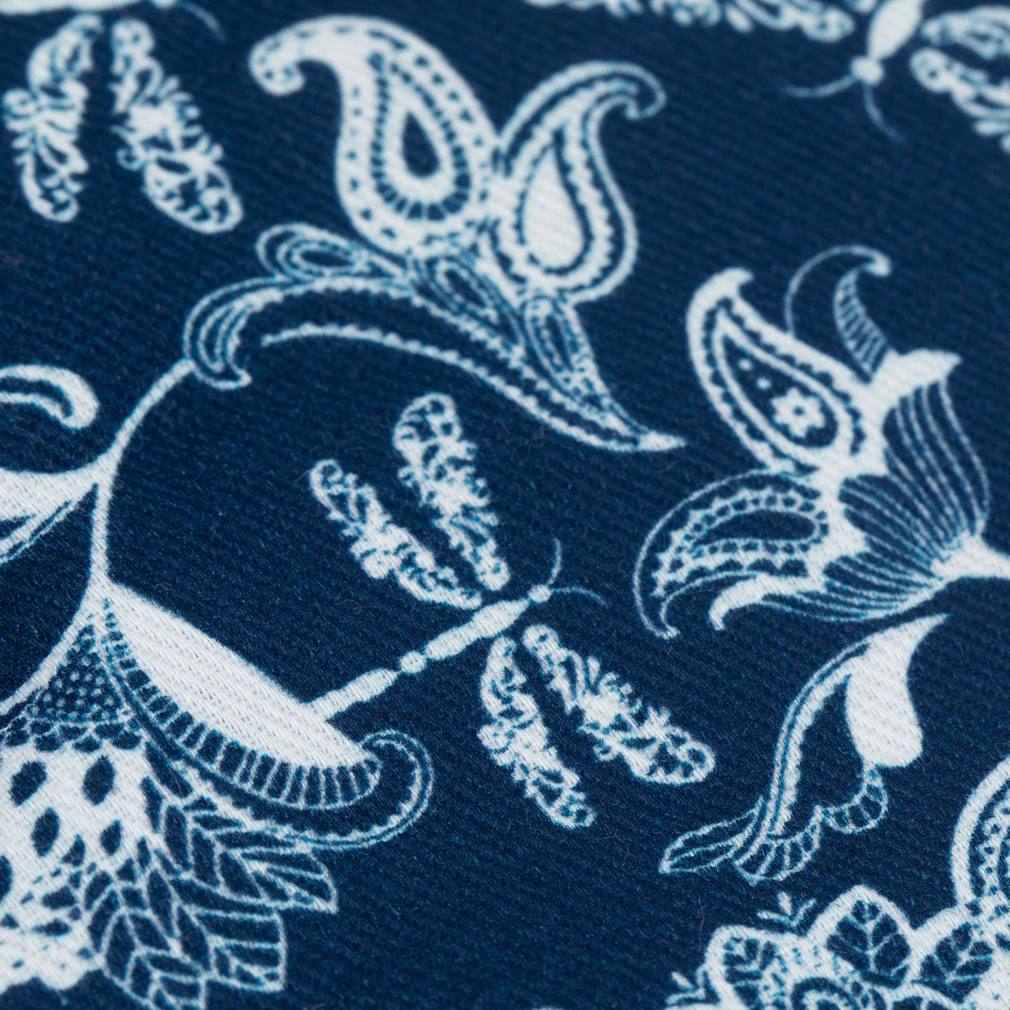 Distinctly Designed Oven Mitts - Set of 2