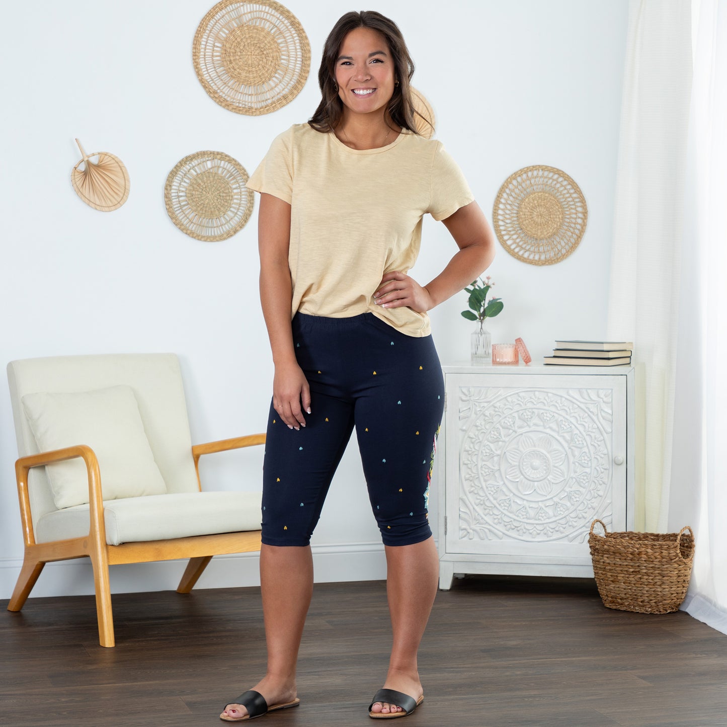 Embroidered Stretch Capris