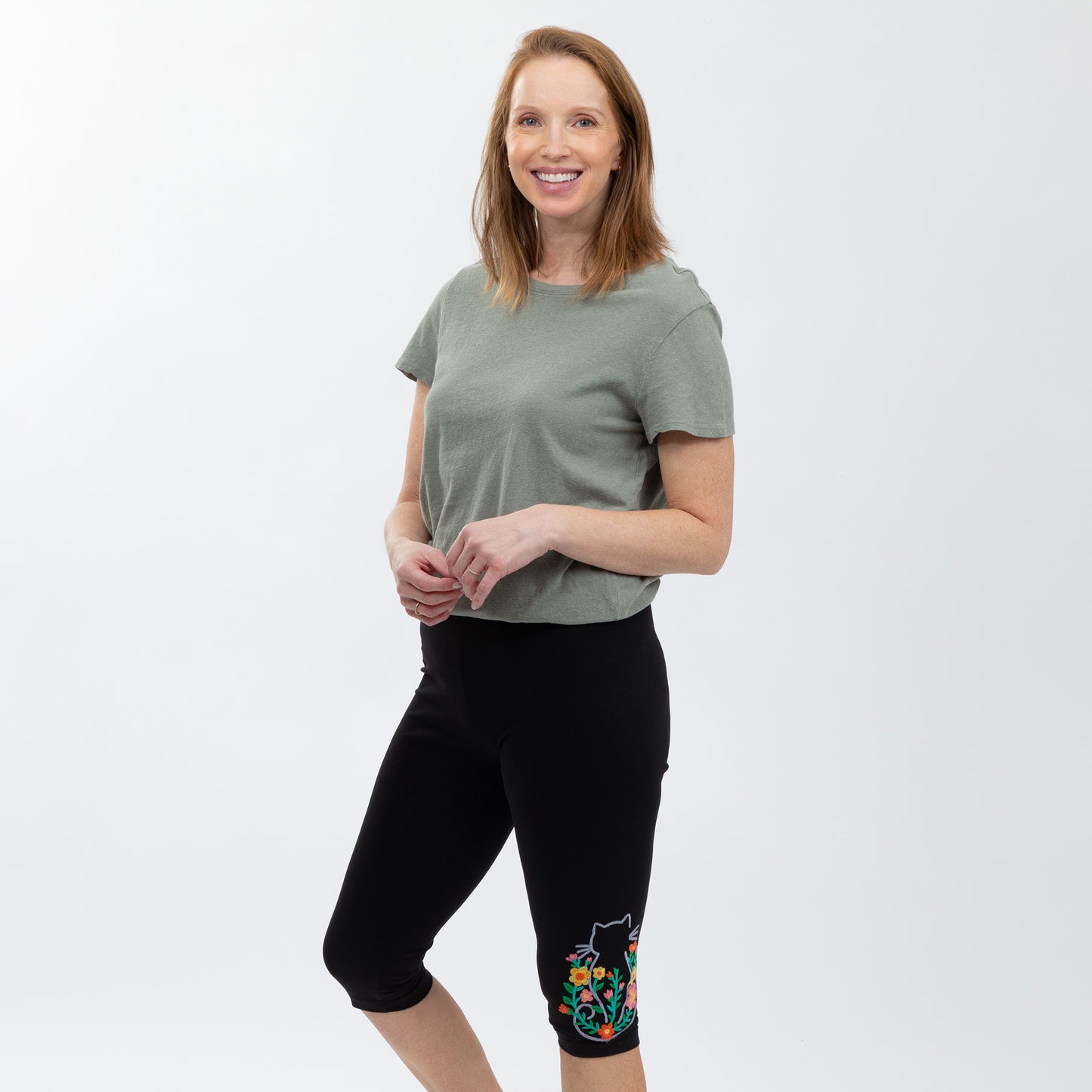 Embroidered Stretch Capris