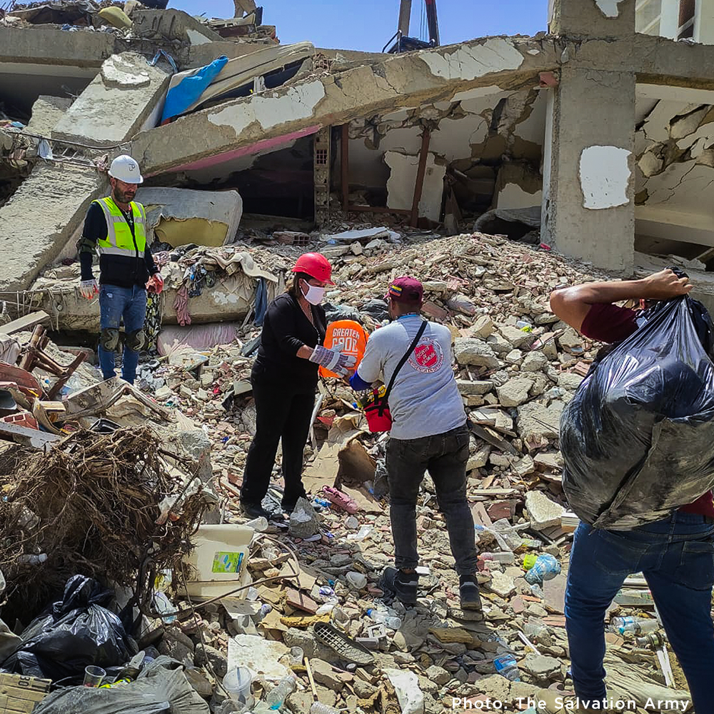 Deadly Colombia Earthquake: Send Aid to People & Pet Survivors