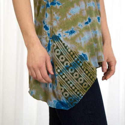 Tie-Dyed Lace-Hip Sleeveless Tunic