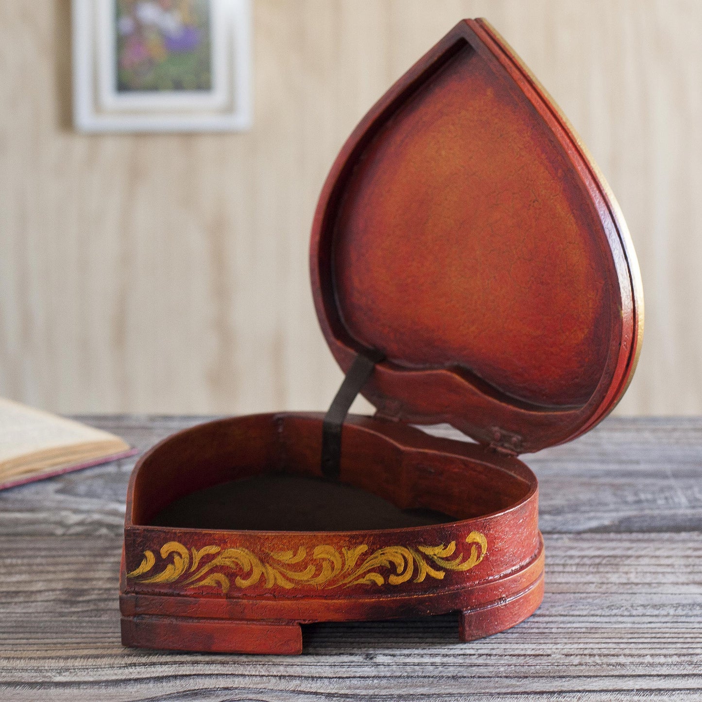 Timeless Love Women's Heart Shaped Handmade Cedar Jewelry Box