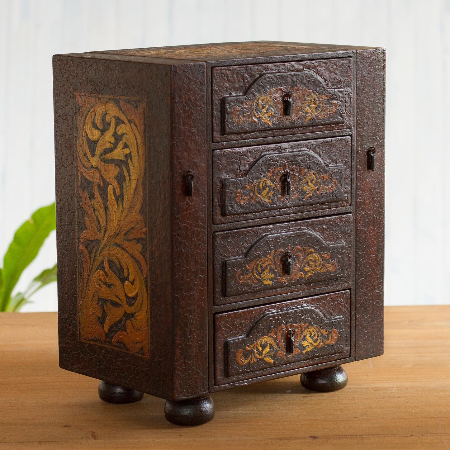 Royal Heritage Hand Painted Cedar Jewelry Box from Peru