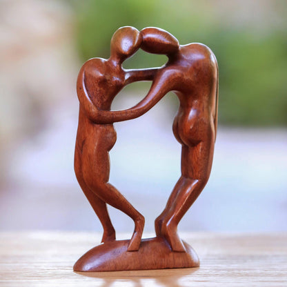 Couple In Love Suar Wood Sculpture