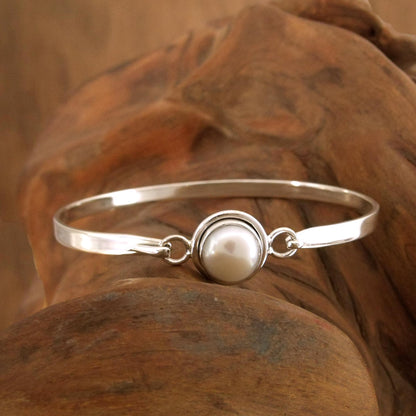 Aesthetic Moon Pearl Bangle Bracelet