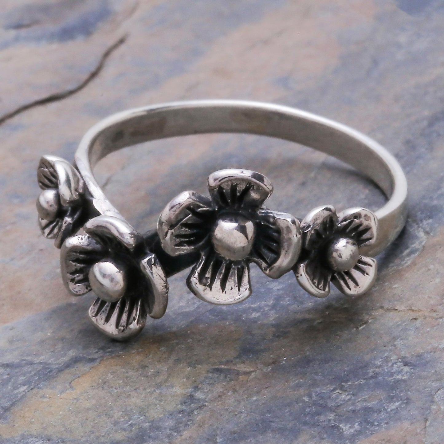 Daisy Quartet Artisan Crafted Floral Sterling Silver Band Ring