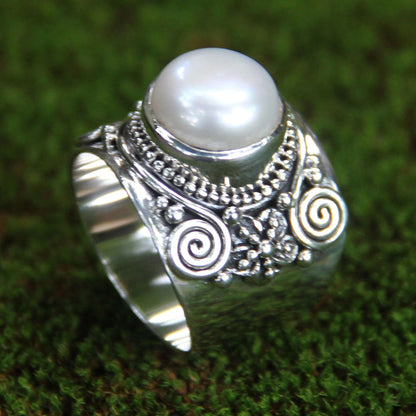 White Frangipani Sterling & Pearl Cocktail Ring