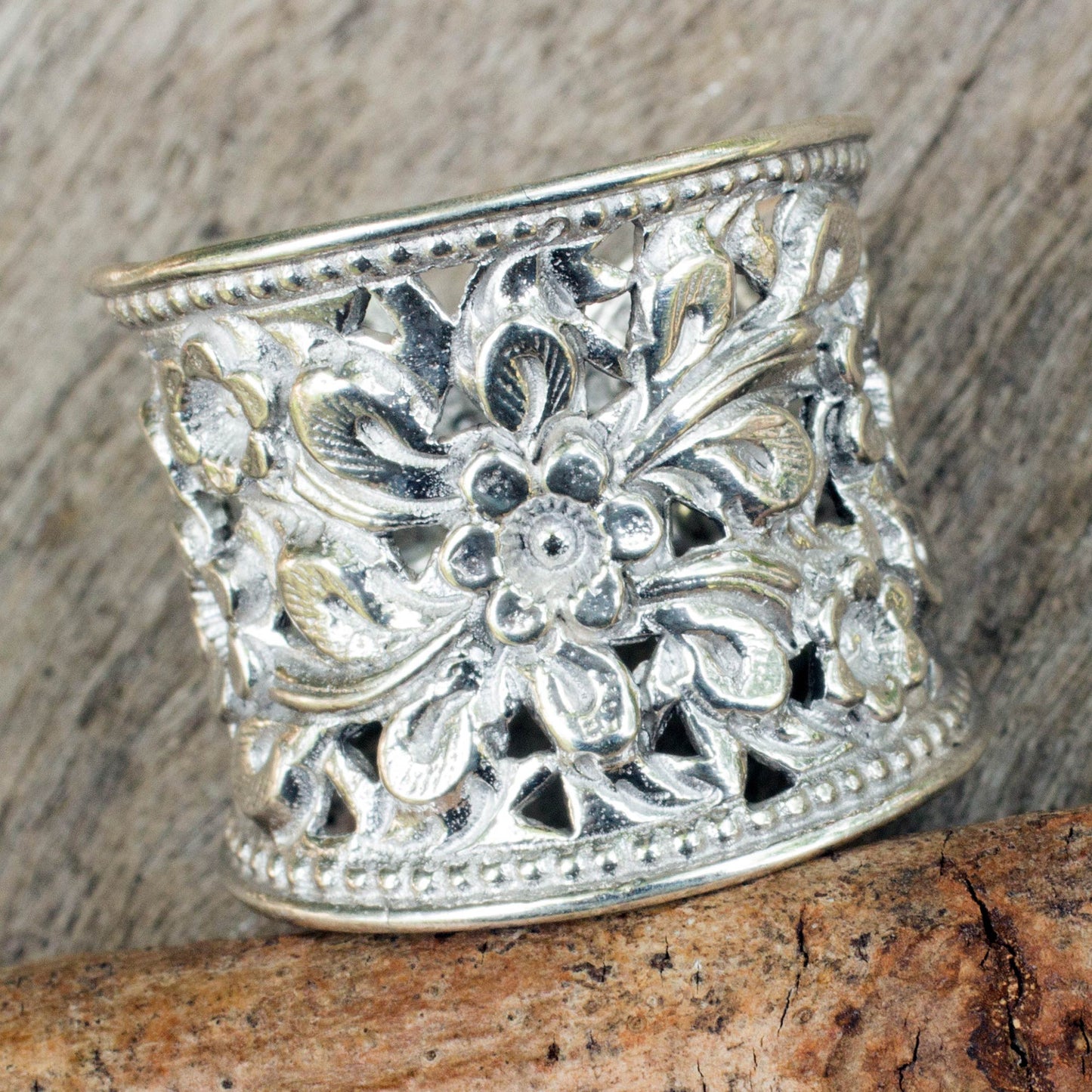 Mae Ping Jasmine Floral Band Ring