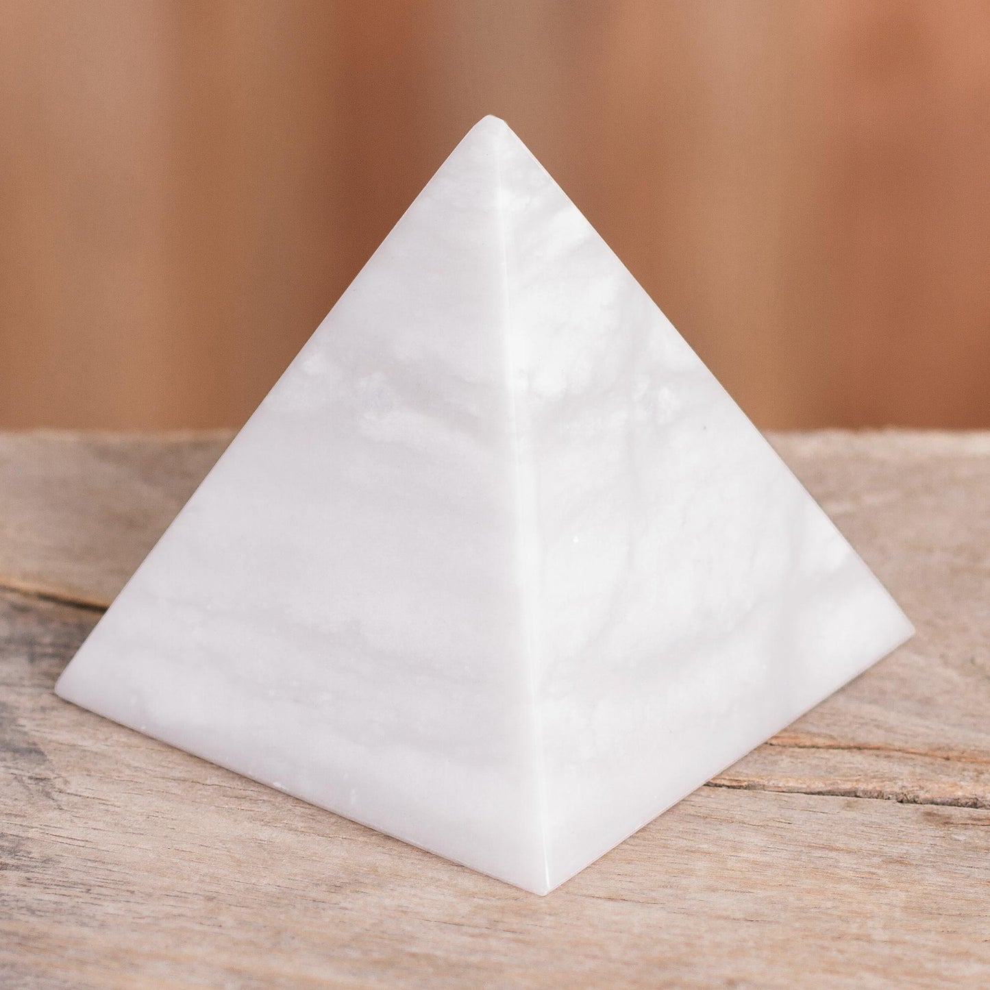 Protection White Onyx Gemstone Pyramid Sculpture from Peru