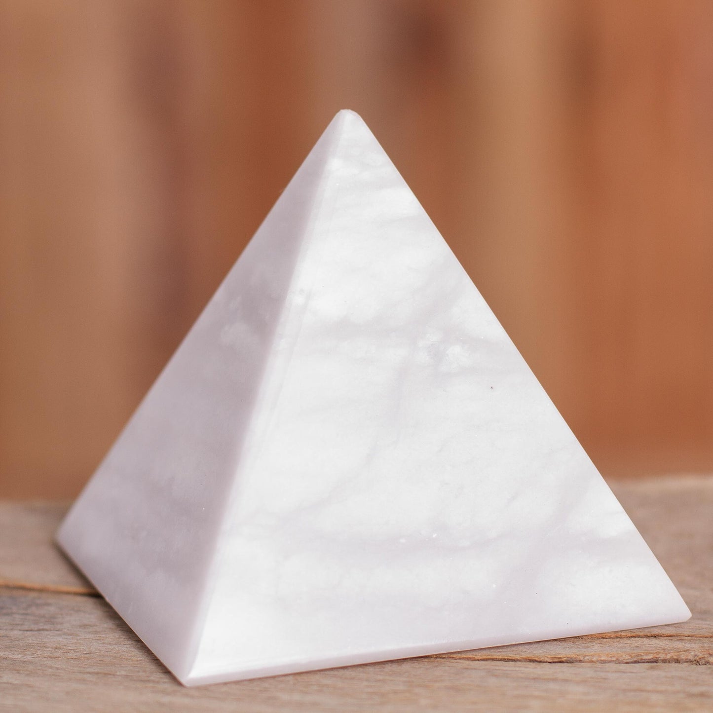 Protection White Onyx Gemstone Pyramid Sculpture from Peru
