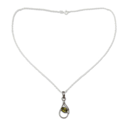 Nouveau Hindu Peridot pendant necklace