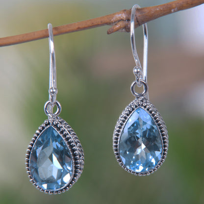 Sparkling Dew Pear Shaped Dangle Earrings