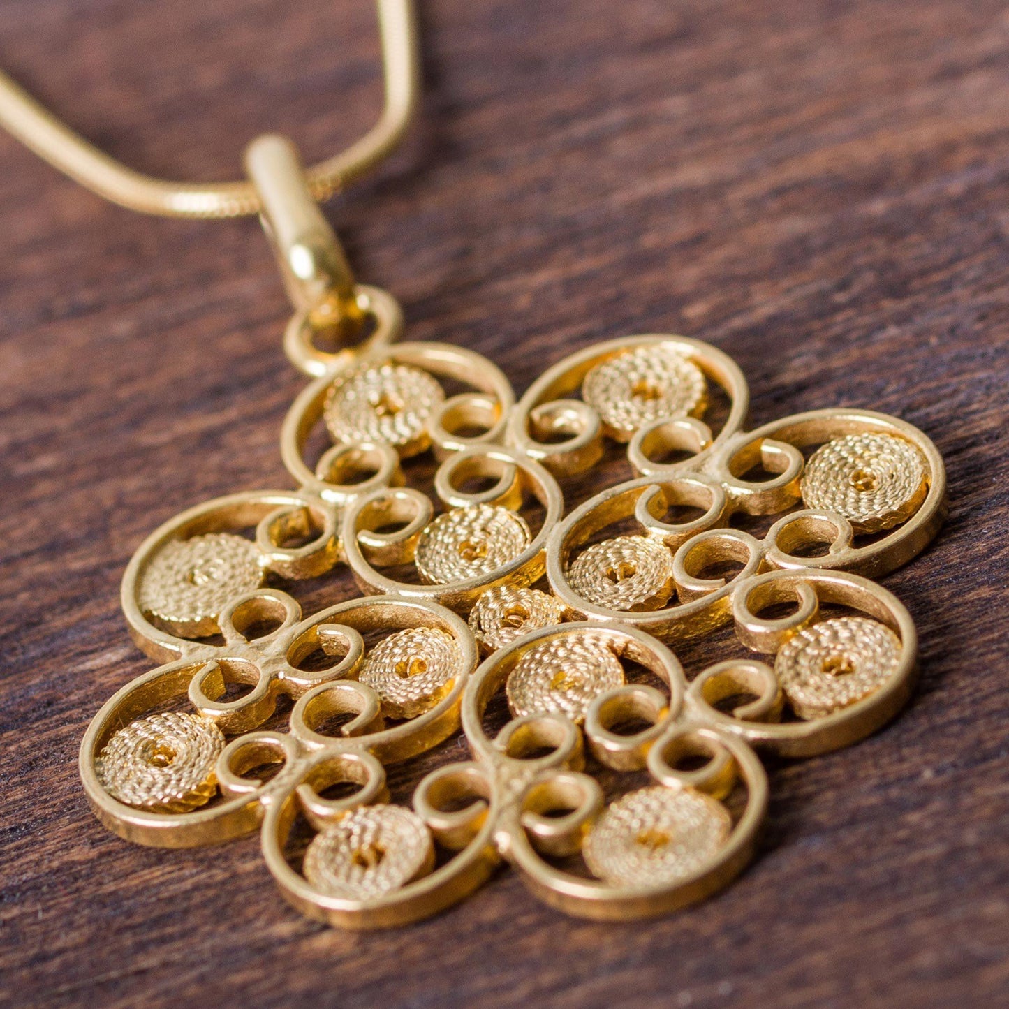 Gardenia Filigree Pendant Necklace