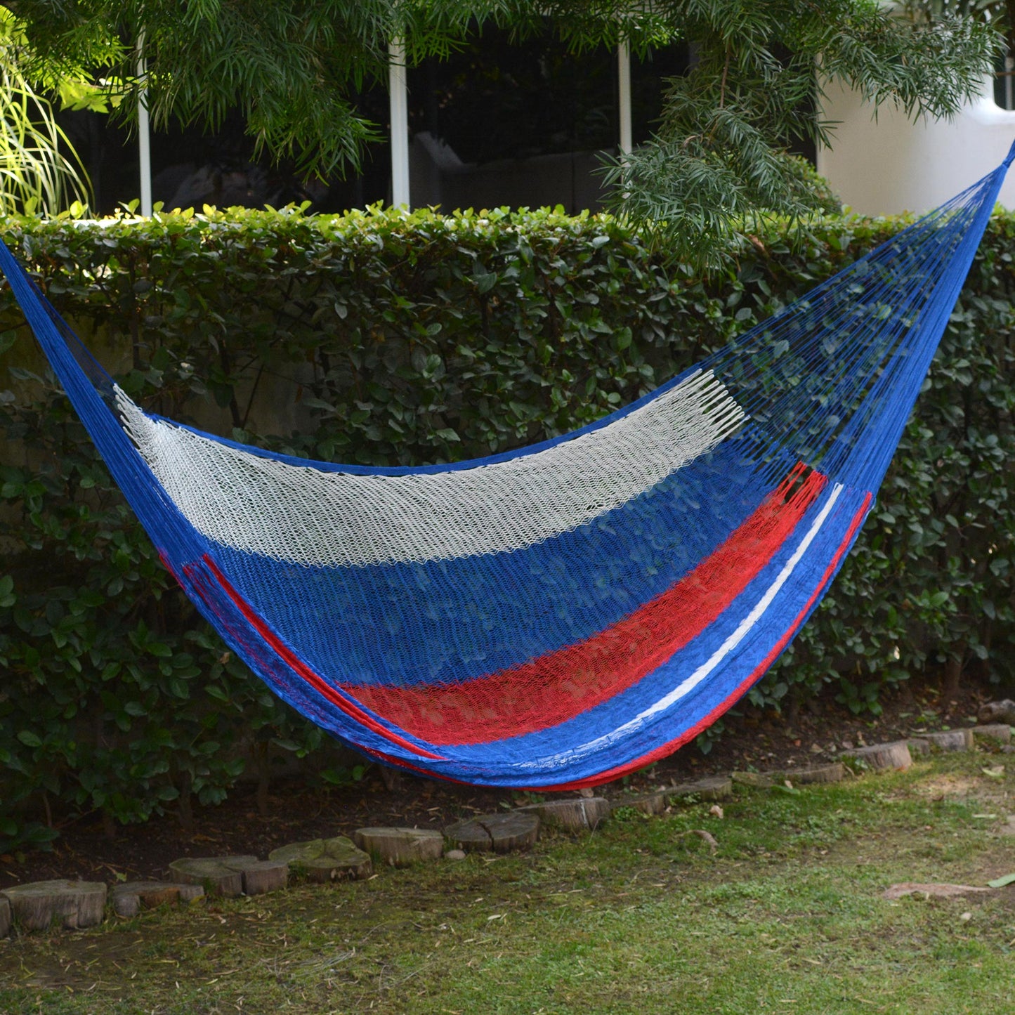 Patriotic Red White and Blue Hand Woven Nylon Maya Hammock (Double)