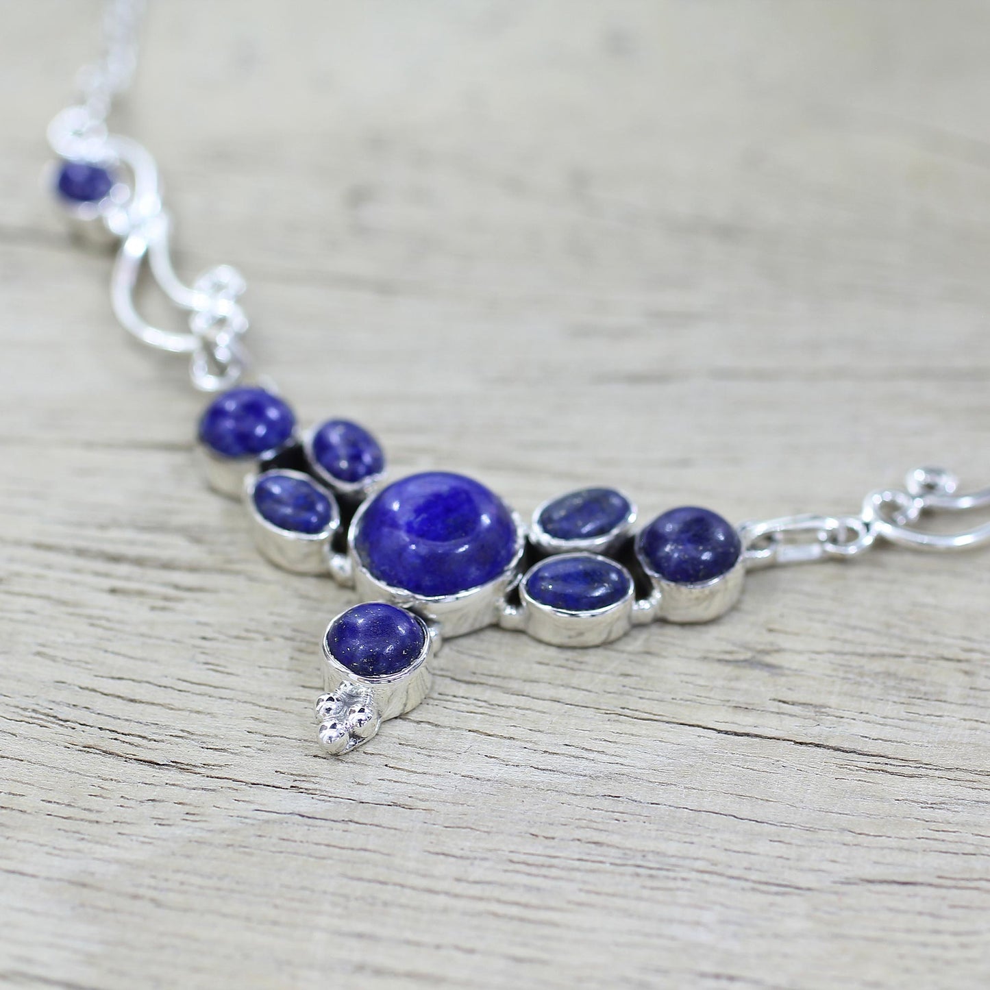 Blue Grove Pendant Necklace