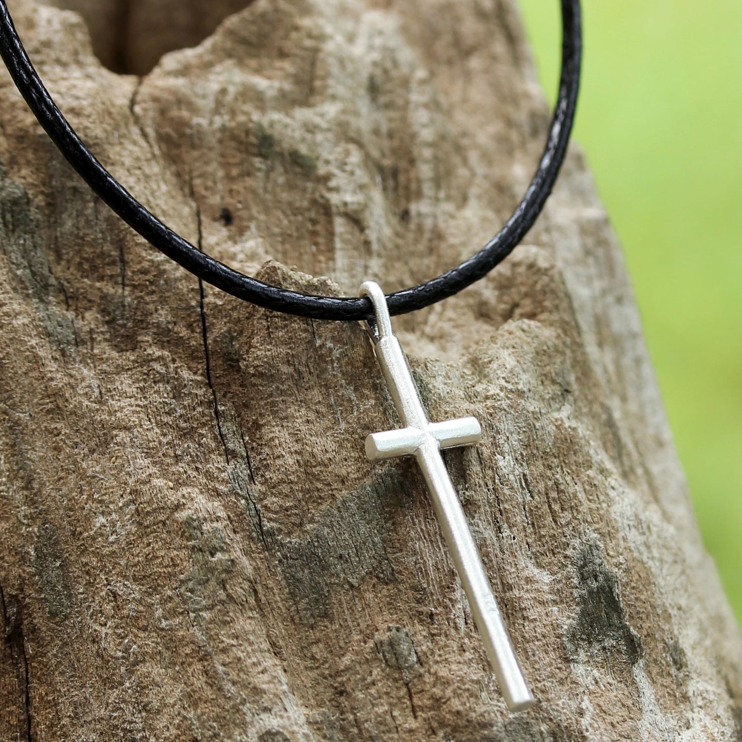 Exquisite Cross Silver Pendant Necklace