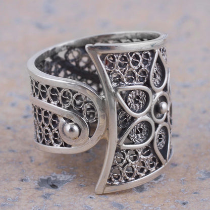 Magical Flower Vine Sterling Silver Floral Filigree Band Ring from Peru