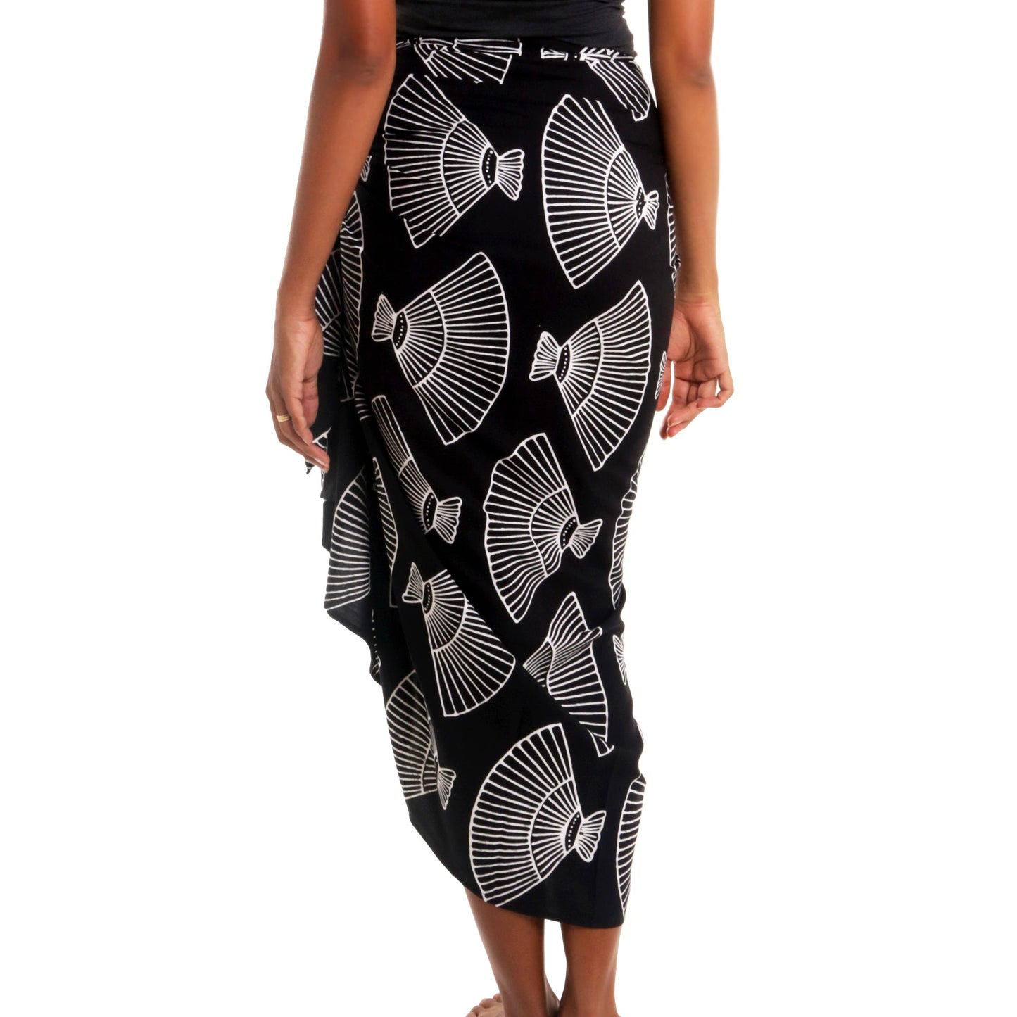 Seashore Shells Black and White Cotton Blend Sarong with Batik Shell Print