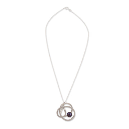 Dark Amazon Nest Modern Silver Necklace with a Dark Grey Cultured Pearl