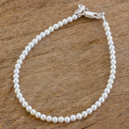 Beautiful Delicacy Cultured Pearl Beaded Bracelet from Guatemala