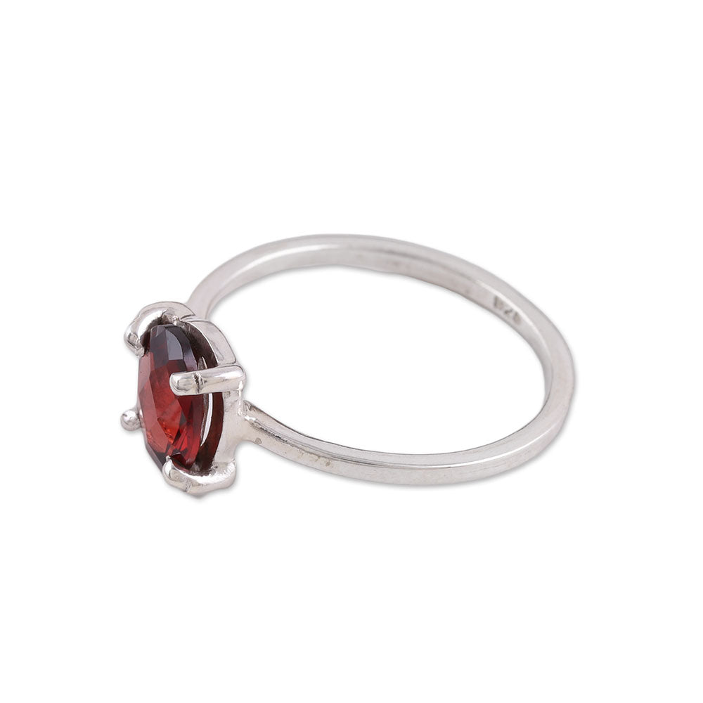 Glamorous Red Handmade Garnet 925 Sterling Silver Solitaire Ring