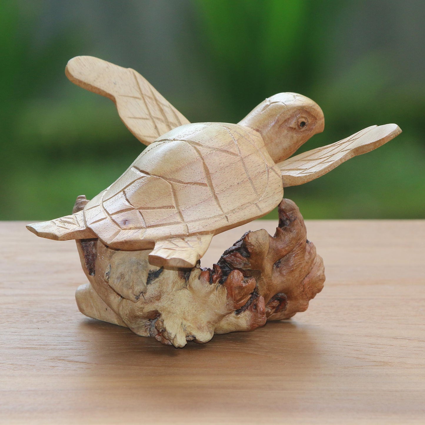 Turtle Current Hand-Carved Ocean Turtle Jempinis Wood Tree Sculpture