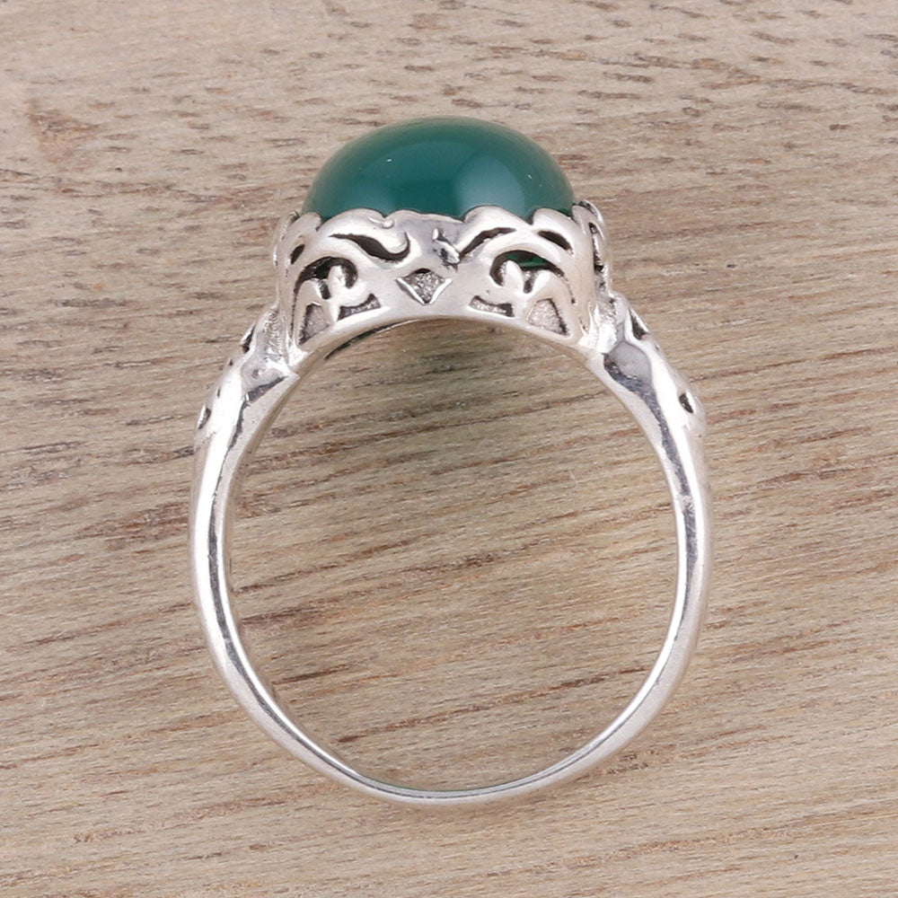 Glamorous Beauty in Green Oval Onyx Cocktail Ring in Green from India