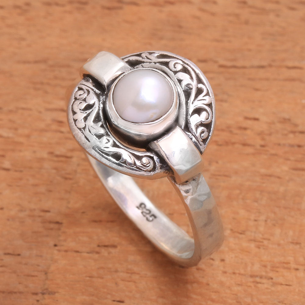 Circular Glow Circular Cultured Pearl Cocktail Ring from Java