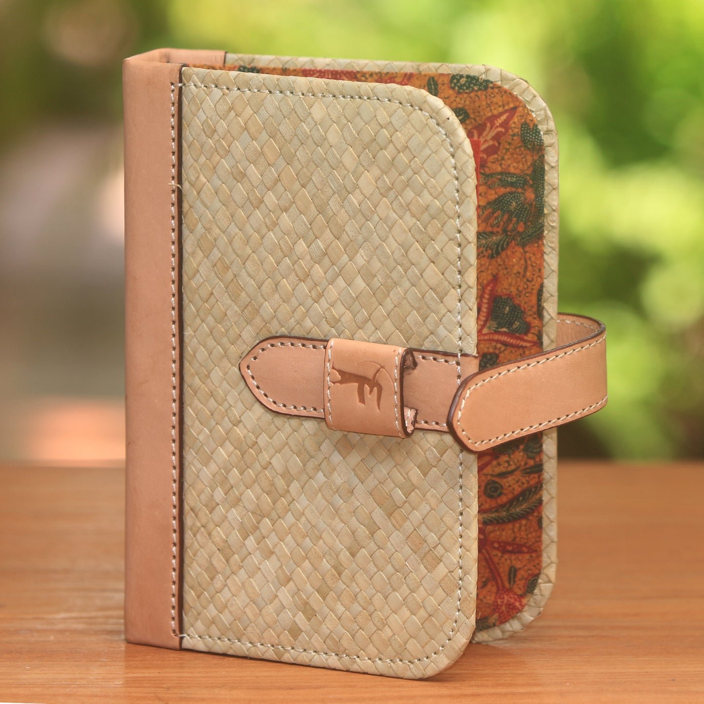 Archer's Mark Beige Woven Pandanus Leaf Six-Ring Binder for Journal