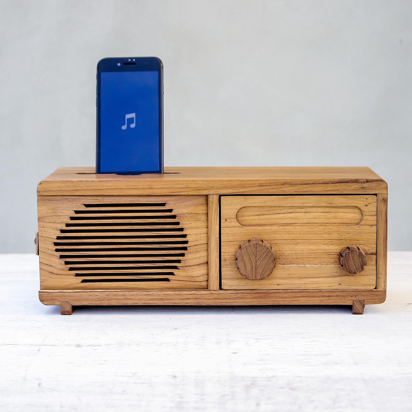 Vintage Radio Teak Wood Phone Speaker Shaped Like a Vintage Radio