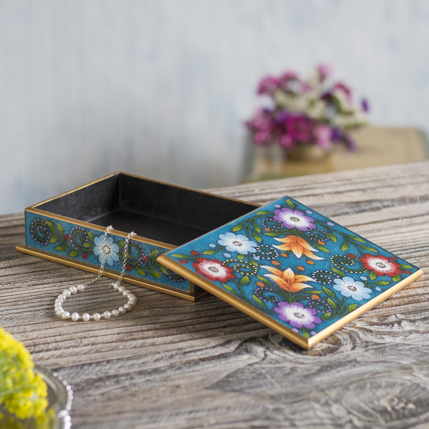 Margarita Garden in Blue Floral Reverse-Painted Glass Decorative Box in Blue