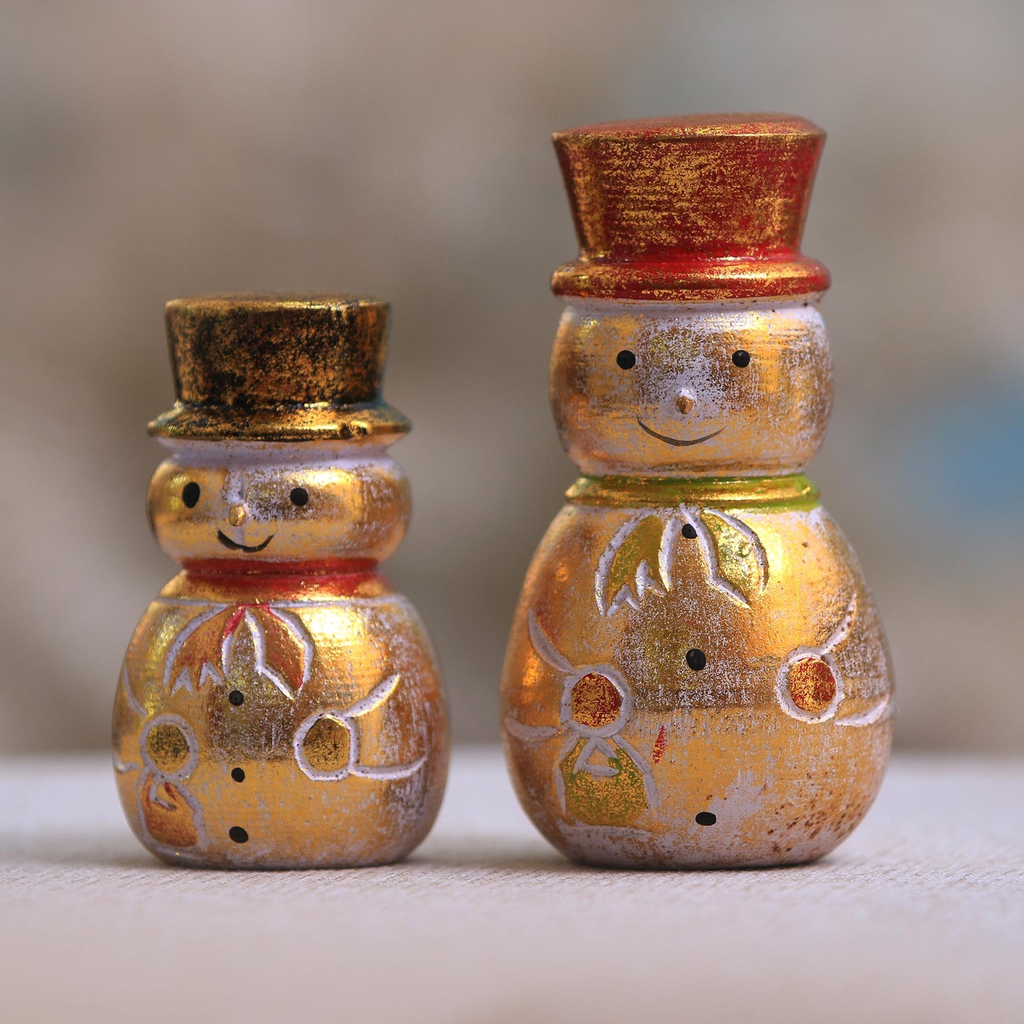 Smiling Snowmen Distressed Gold-Tone Wood Snowman Holiday Decor (Pair)