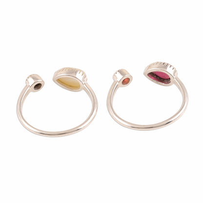 Stylish Flavor Garnet and Cultured Pearl Wrap Rings from India (Pair)