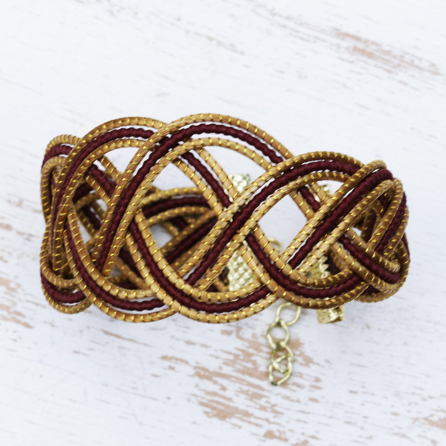 Infinite Braid in Currant Golden Grass Bracelet with 18k Gold Clasp