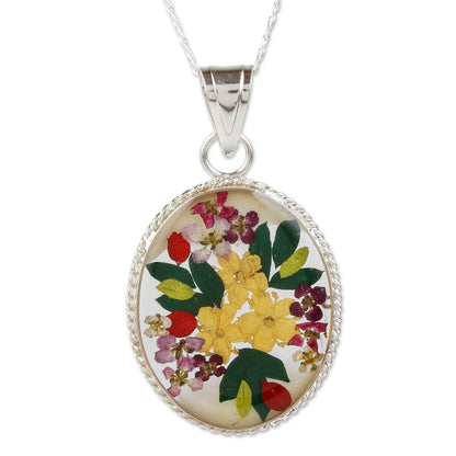 Antique Daffodils Old Fashioned Pendant Necklace with Flowers in Resin