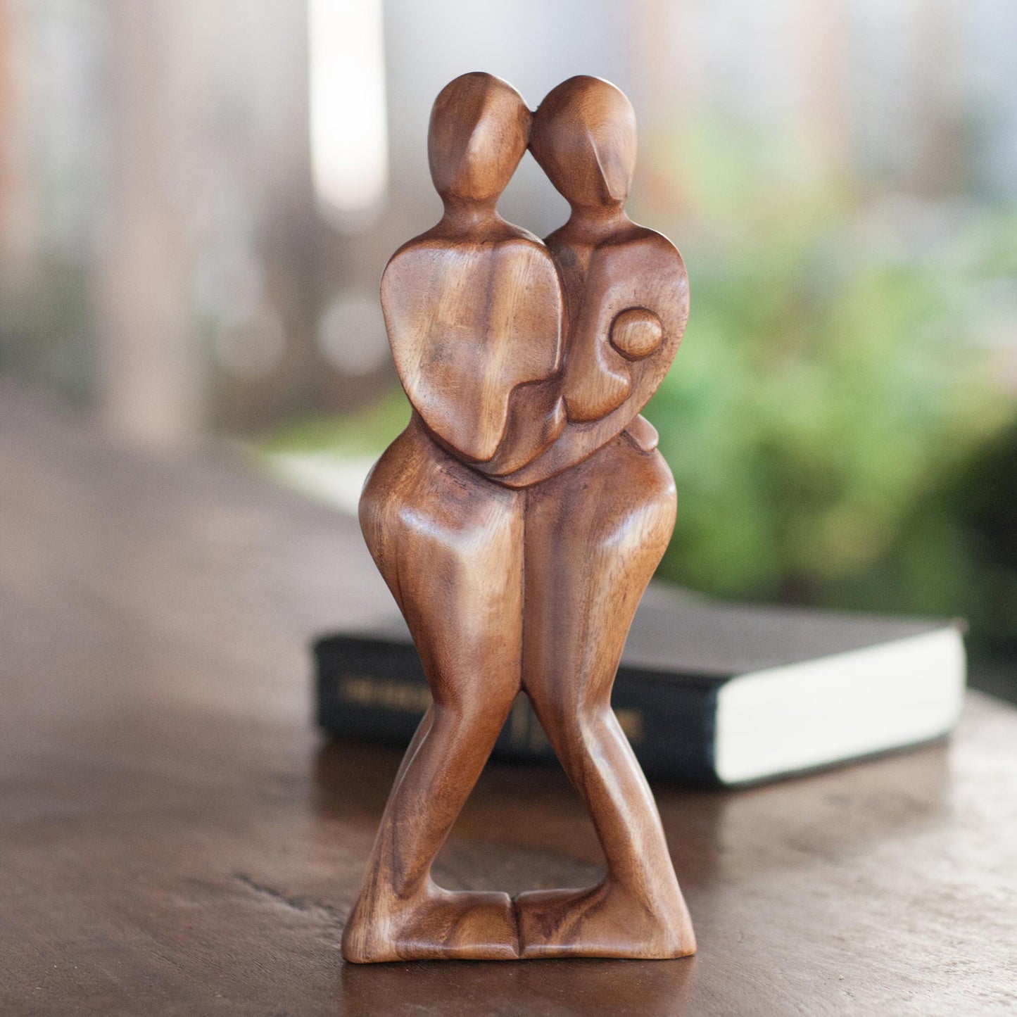 Happy Family Suar Wood Sculpture