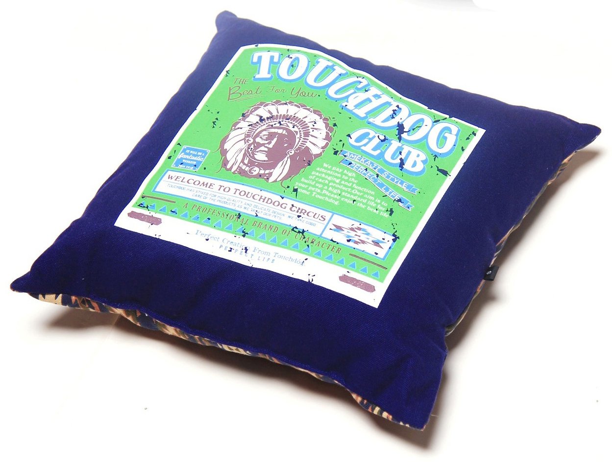 Touchdog&reg; 70's Vintage Tribal Dog House Bed